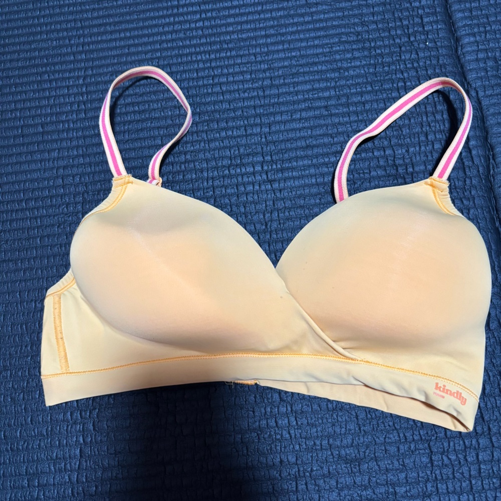 Kindly yours no wire lined bra size small